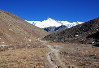 Renjo-La Pass Trekking (North of Namche Bazzar), 14 Days