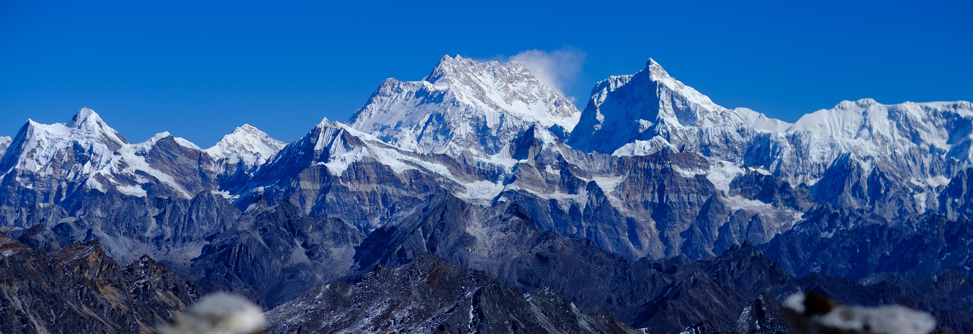 Lumba Sumba Pass Trek (Kanchenjunga-Makalu), 22 Days